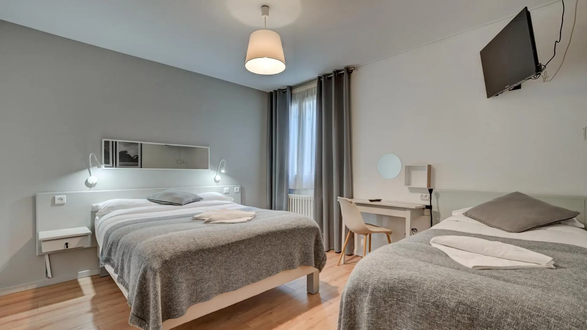 Hotel Paul Aix-en-Provence 2*,